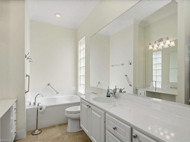 8706 Ferrara CT, Naples, FL 34114