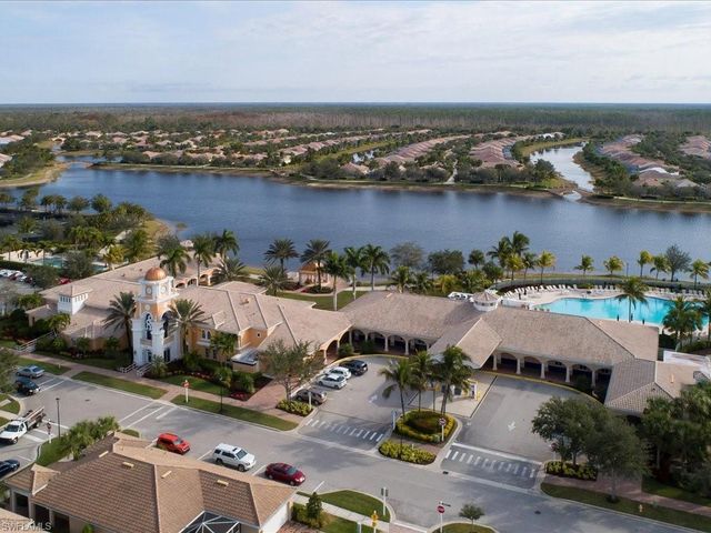 8706 Ferrara CT, Naples, FL 34114