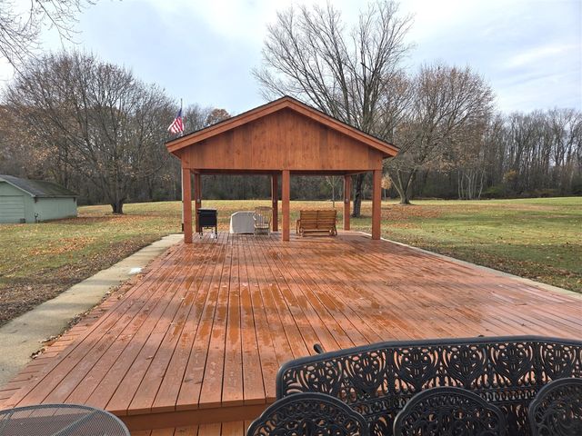 5703 N Sprinkle Road, Kalamazoo, MI 49004