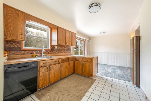 5703 N Sprinkle Road, Kalamazoo, MI 49004