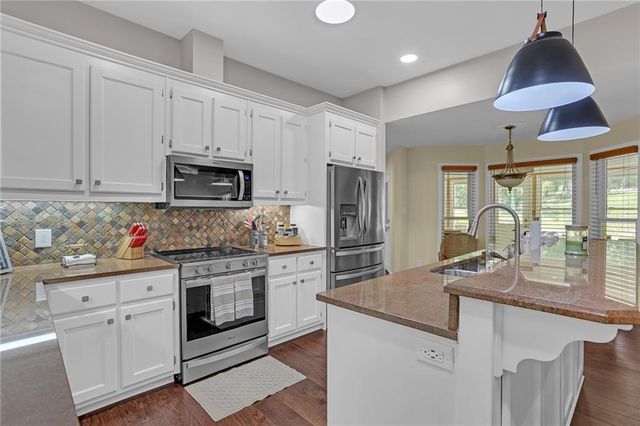 2660 Sandy Creek Circle, Loganville, GA 30052