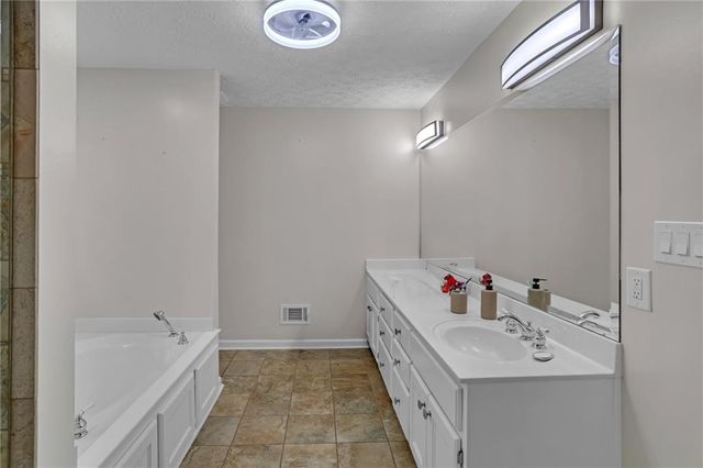2660 Sandy Creek Circle, Loganville, GA 30052