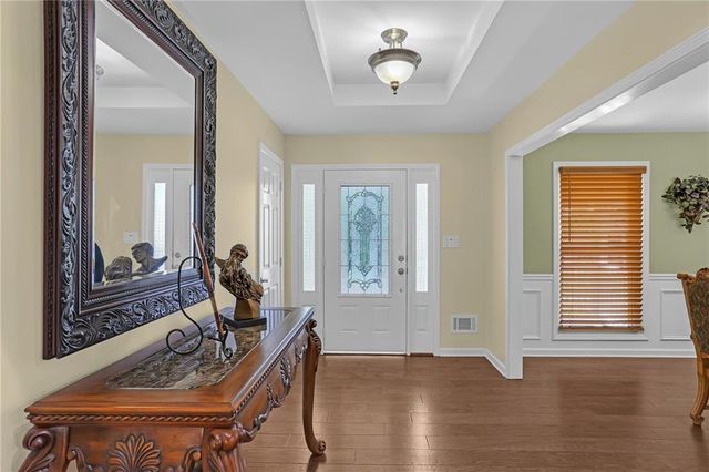 2660 Sandy Creek Circle, Loganville, GA 30052