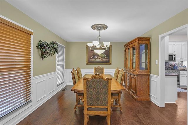2660 Sandy Creek Circle, Loganville, GA 30052