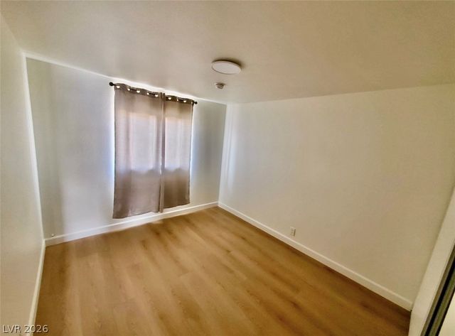 2121 Oceanus Lane 4, Las Vegas, NV 89115