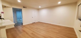 2121 Oceanus Lane 4, Las Vegas, NV 89115
