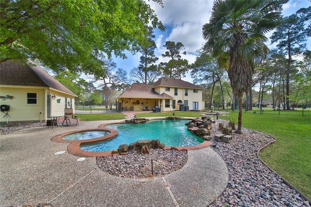 31219 Johlke Road, Magnolia, TX 77355