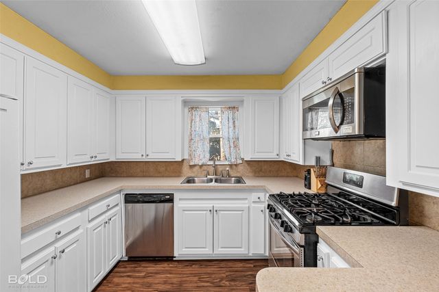 2408 Belle Grove Drive, Bossier City, LA 71111