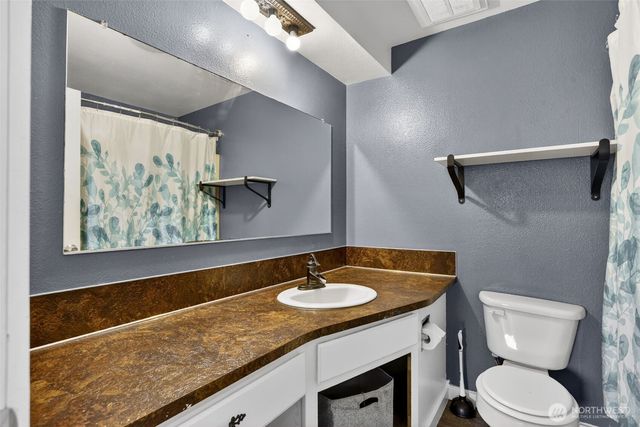 3815 Cherrywood Street, Longview, WA 98632