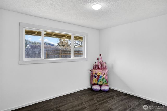 3815 Cherrywood Street, Longview, WA 98632