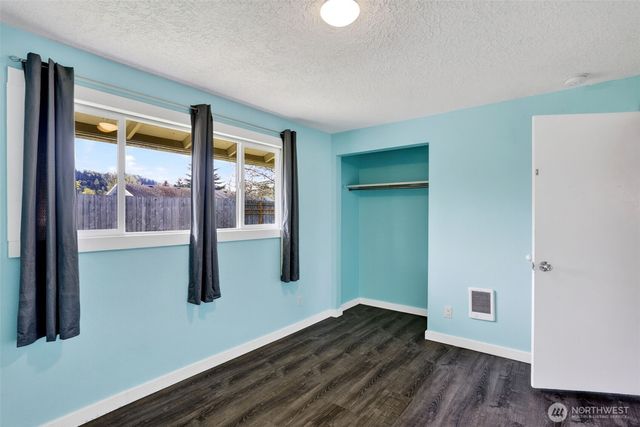 3815 Cherrywood Street, Longview, WA 98632