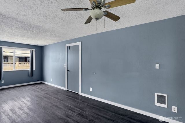3815 Cherrywood Street, Longview, WA 98632