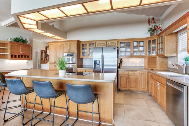 330 173RD AVENUE E, North Redington Beach, FL 33708
