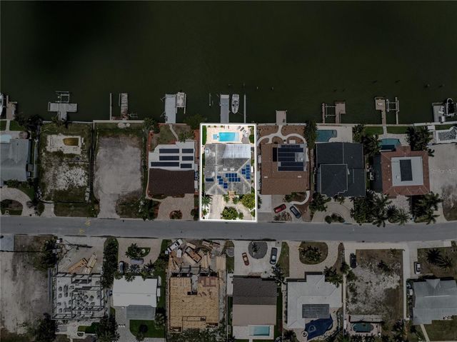 330 173RD AVENUE E, North Redington Beach, FL 33708