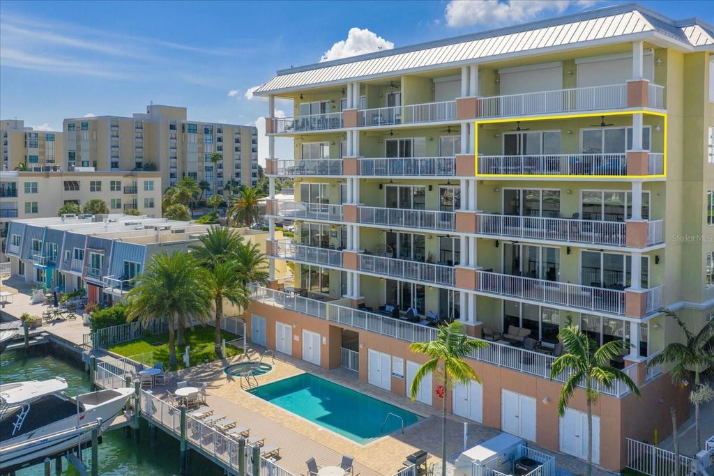 706 BAYWAY BOULEVARD 501, Clearwater, FL 33767