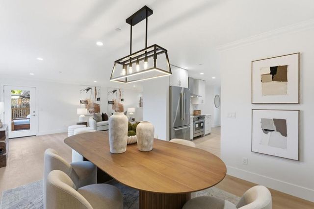 670 La Mesa Drive, Portola Valley, CA 94028