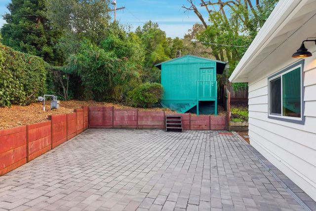 670 La Mesa Drive, Portola Valley, CA 94028