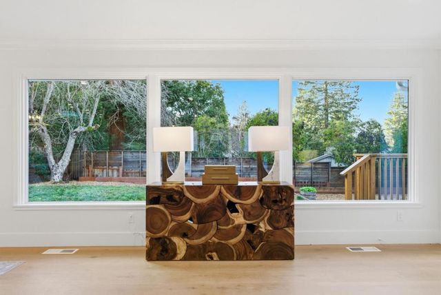 670 La Mesa Drive, Portola Valley, CA 94028
