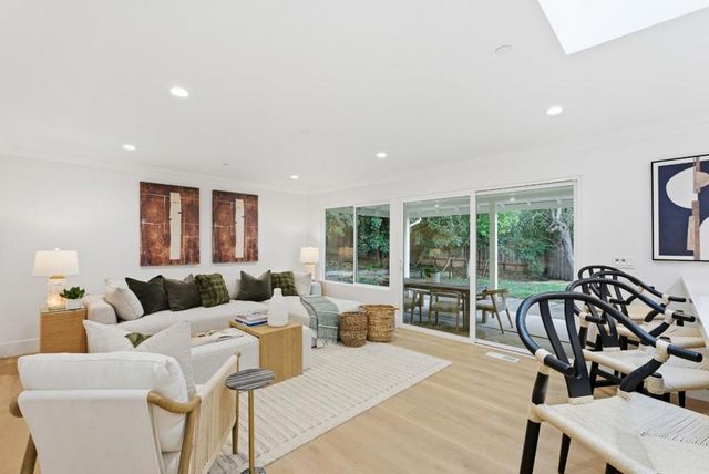 670 La Mesa Drive, Portola Valley, CA 94028