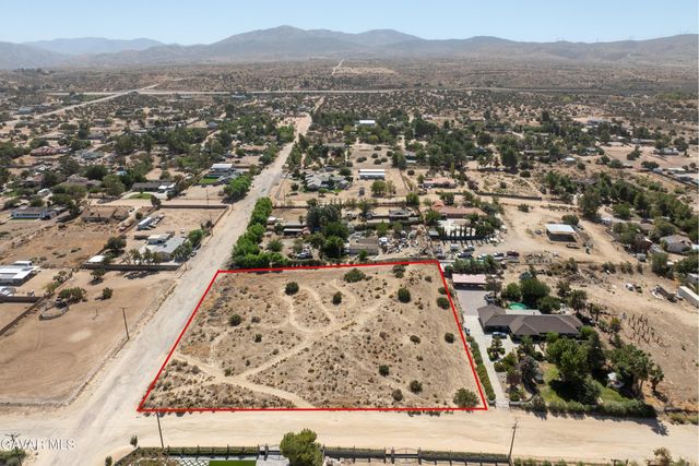 Cor Ave T2 37th Ste, Palmdale, CA 93550