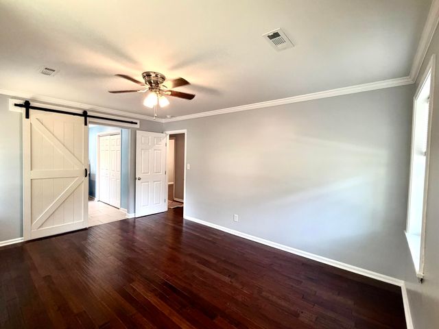 216 Runnymede Lane, Summerville, SC 29485
