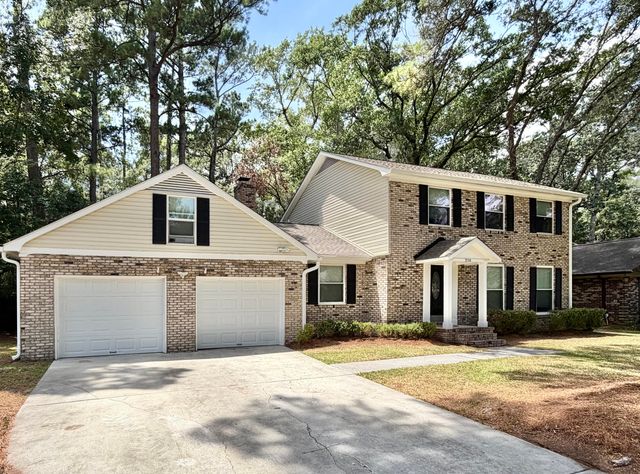 216 Runnymede Lane, Summerville, SC 29485