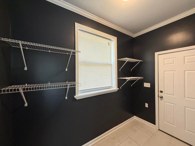 216 Runnymede Lane, Summerville, SC 29485