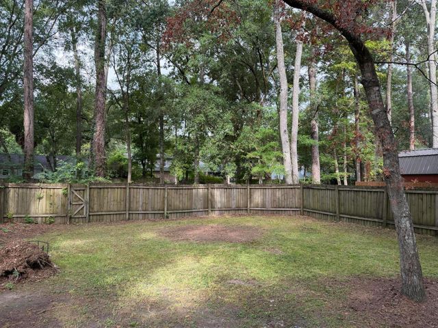 216 Runnymede Lane, Summerville, SC 29485