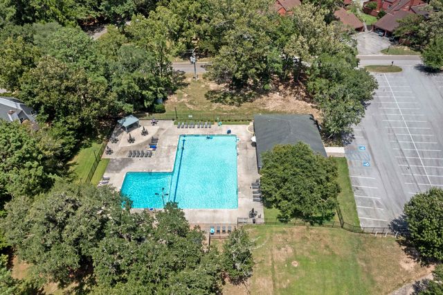 216 Runnymede Lane, Summerville, SC 29485