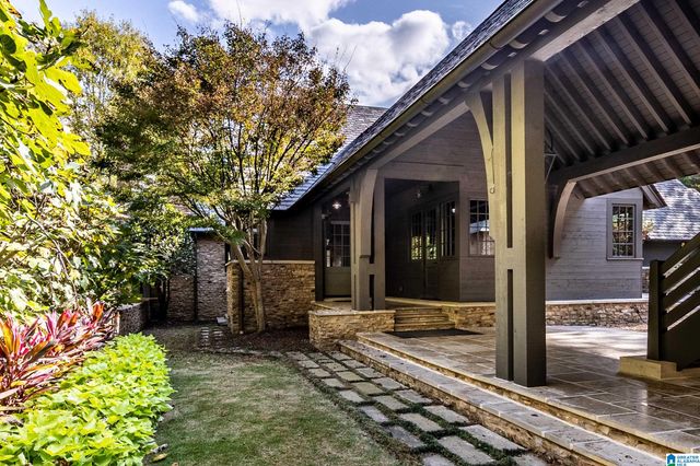 207 SAUNDERS BRIDGE CIRCLE, Sterrett, AL 35147