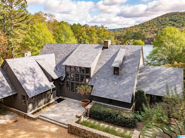207 SAUNDERS BRIDGE CIRCLE, Sterrett, AL 35147