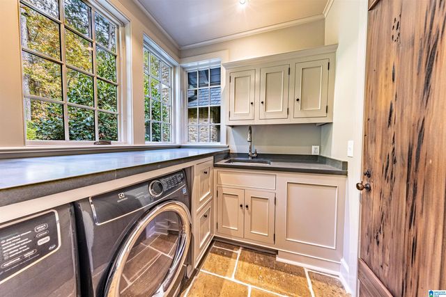 207 SAUNDERS BRIDGE CIRCLE, Sterrett, AL 35147