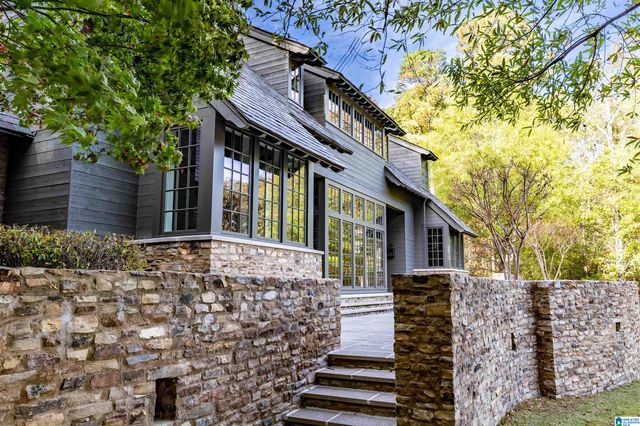 207 SAUNDERS BRIDGE CIRCLE, Sterrett, AL 35147