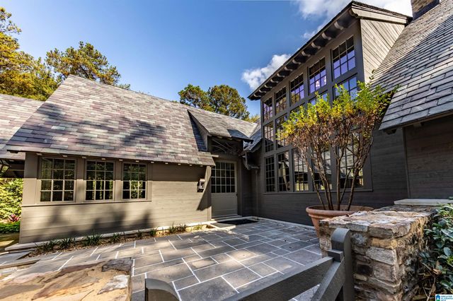 207 SAUNDERS BRIDGE CIRCLE, Sterrett, AL 35147