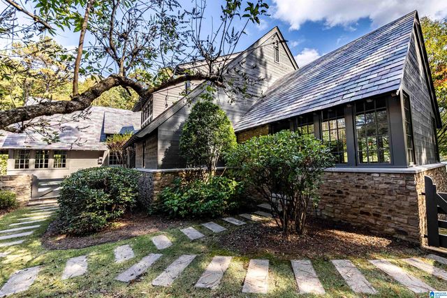 207 SAUNDERS BRIDGE CIRCLE, Sterrett, AL 35147