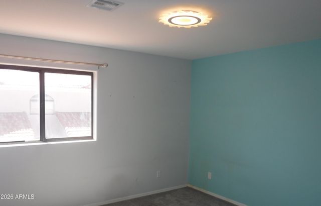 1072 E SUNBURST Lane, Tempe, AZ 85284