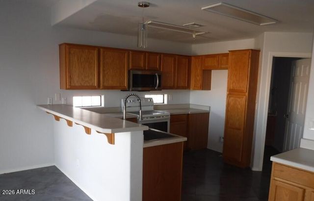 1072 E SUNBURST Lane, Tempe, AZ 85284