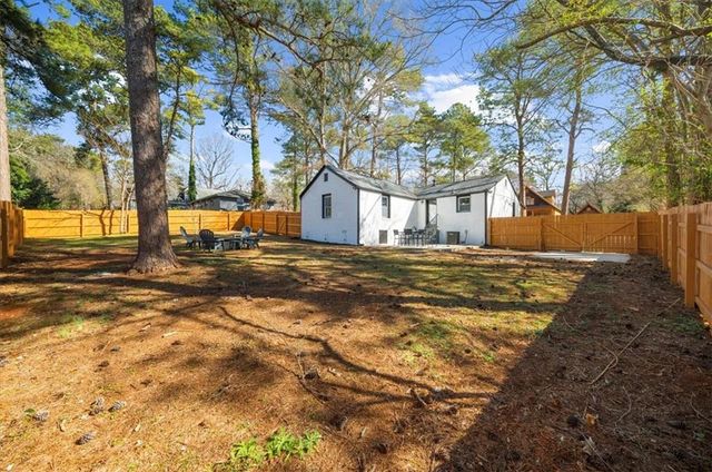 2149 Stockbridge SE Drive, Atlanta, GA 30316