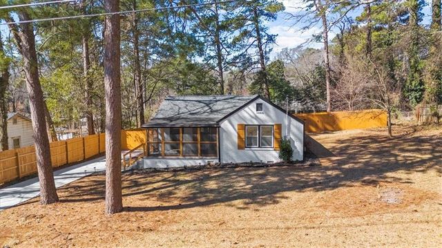 2149 Stockbridge SE Drive, Atlanta, GA 30316