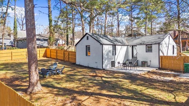 2149 Stockbridge SE Drive, Atlanta, GA 30316