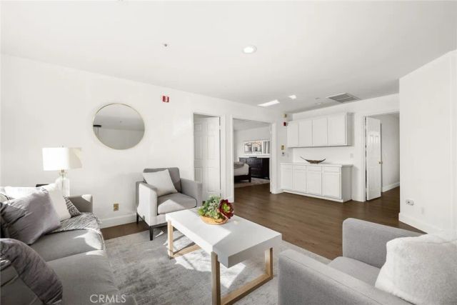 590 S 3rd, Arcadia, CA 91006