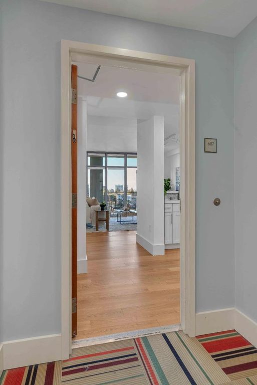 Image 3 of property listing at 175 W St James Street 607, San Jose, CA 95110