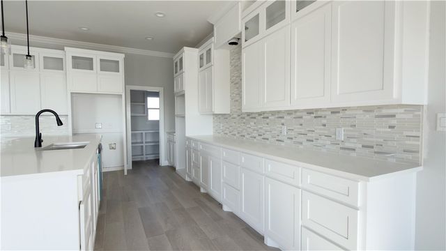 4710 Pinot Noir Ct, Robstown, TX 78380