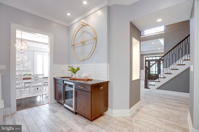 510 WALKER ST SW, Vienna, VA 22180