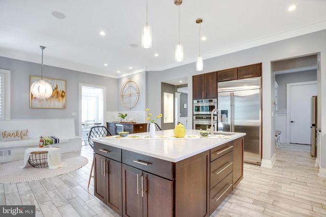 510 WALKER ST SW, Vienna, VA 22180