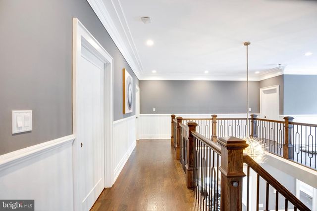 510 WALKER ST SW, Vienna, VA 22180