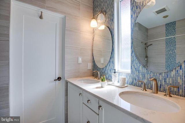 510 WALKER ST SW, Vienna, VA 22180