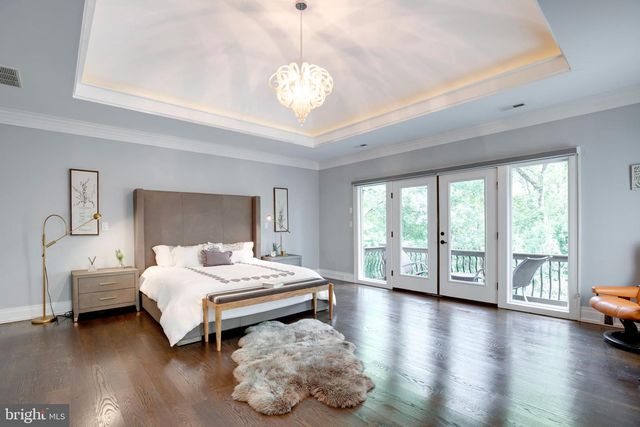 510 WALKER ST SW, Vienna, VA 22180