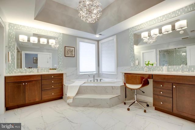 510 WALKER ST SW, Vienna, VA 22180