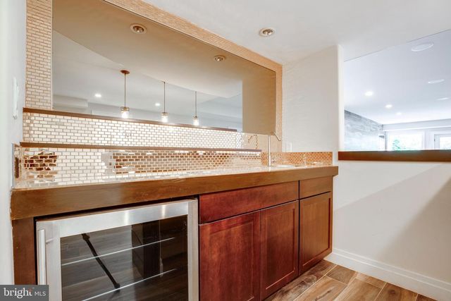 510 WALKER ST SW, Vienna, VA 22180